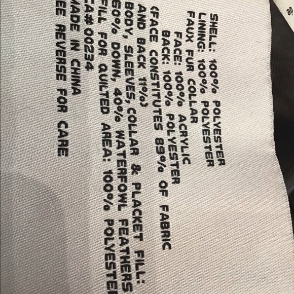 London Fog beautiful coat with Faux fur Collar - Picture 5 of 7